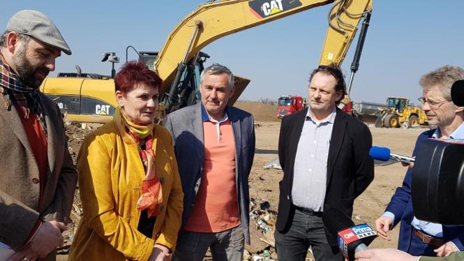 IMG-20220325-WA0016 Cropped.jpg