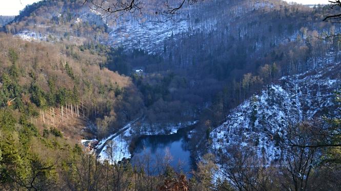 zima_jezero_Cropped.jpg