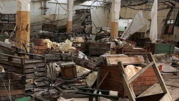 17 Vyrobni haly Cropped.jpg