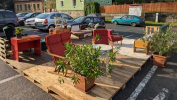 Zakolansky obyvak.jpg